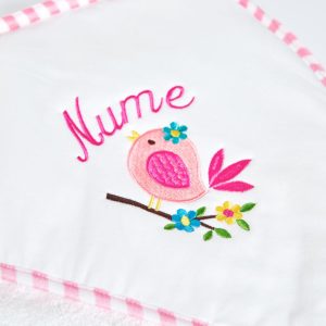 trusou fata broderie